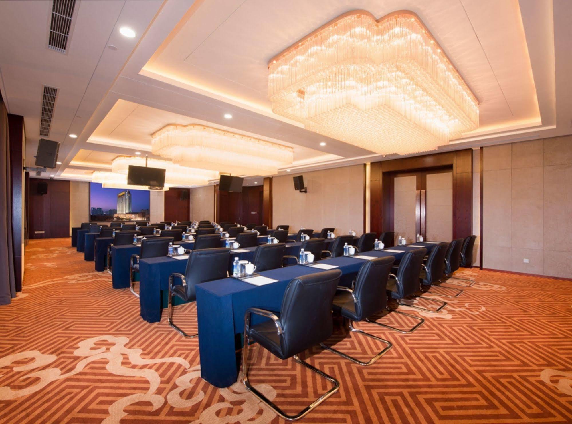New Century Grand Hotel Сиан Екстериор снимка